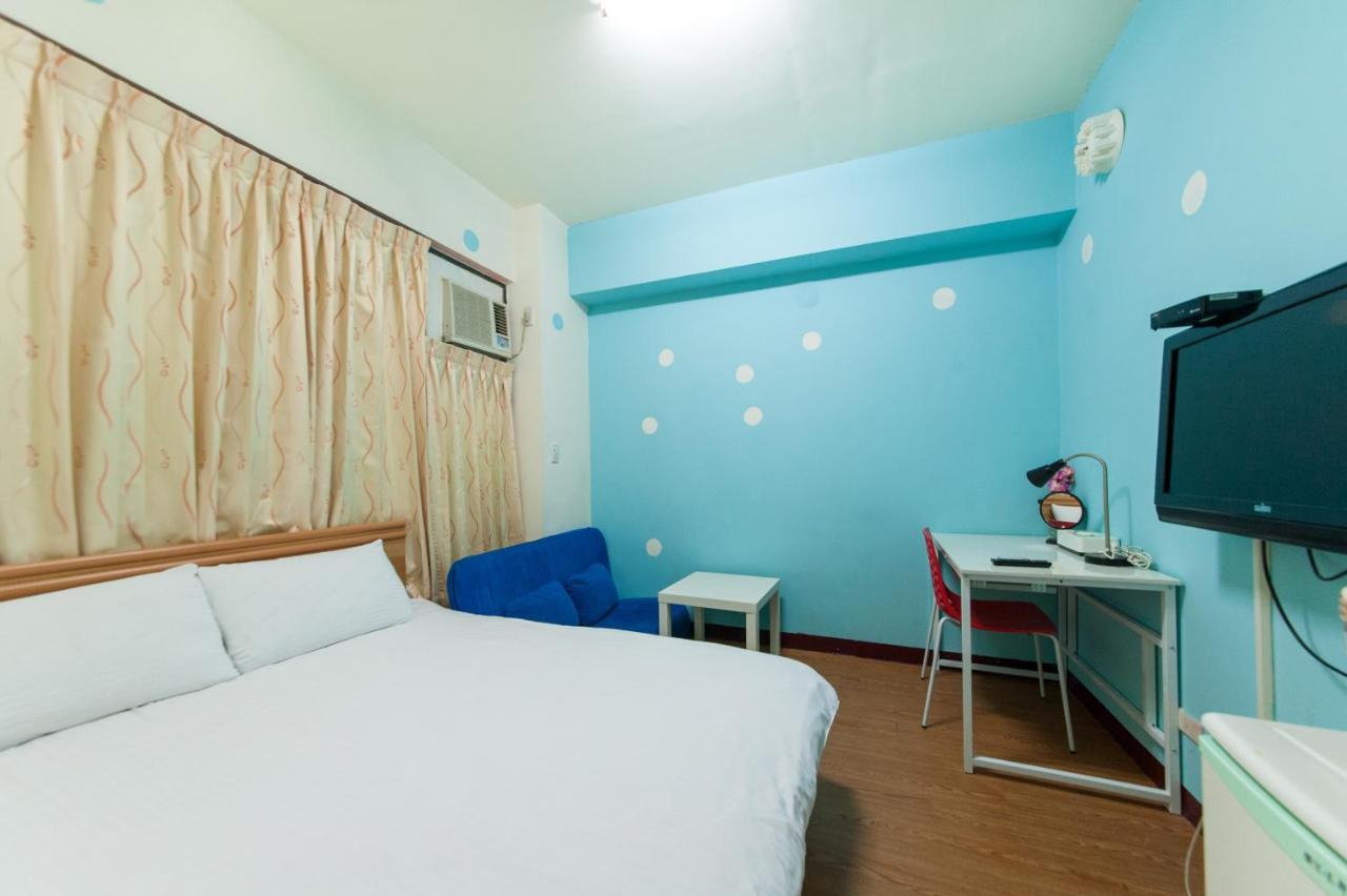 Fengjia Qing Su Homestay Tchaj-čung Exteriér fotografie