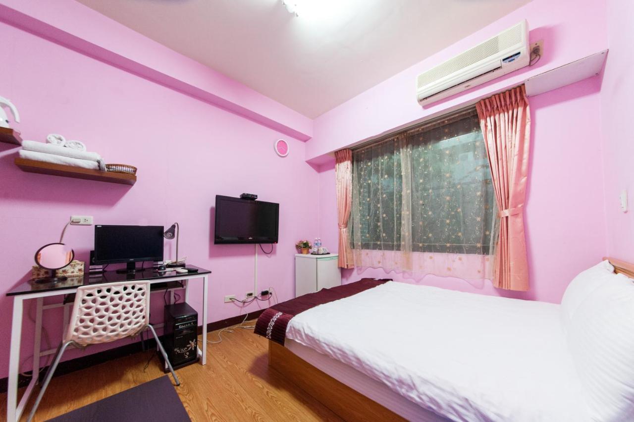 Fengjia Qing Su Homestay Tchaj-čung Exteriér fotografie